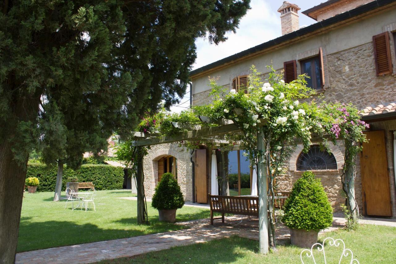 Podere Le Mezzelune Bibbona Exterior photo
